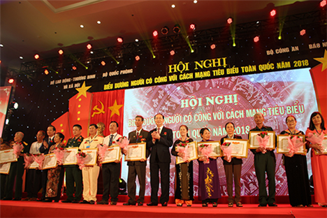 Hội nghị biểu dương Người có công với cách mạng tiêu biểu toàn quốc năm 2018